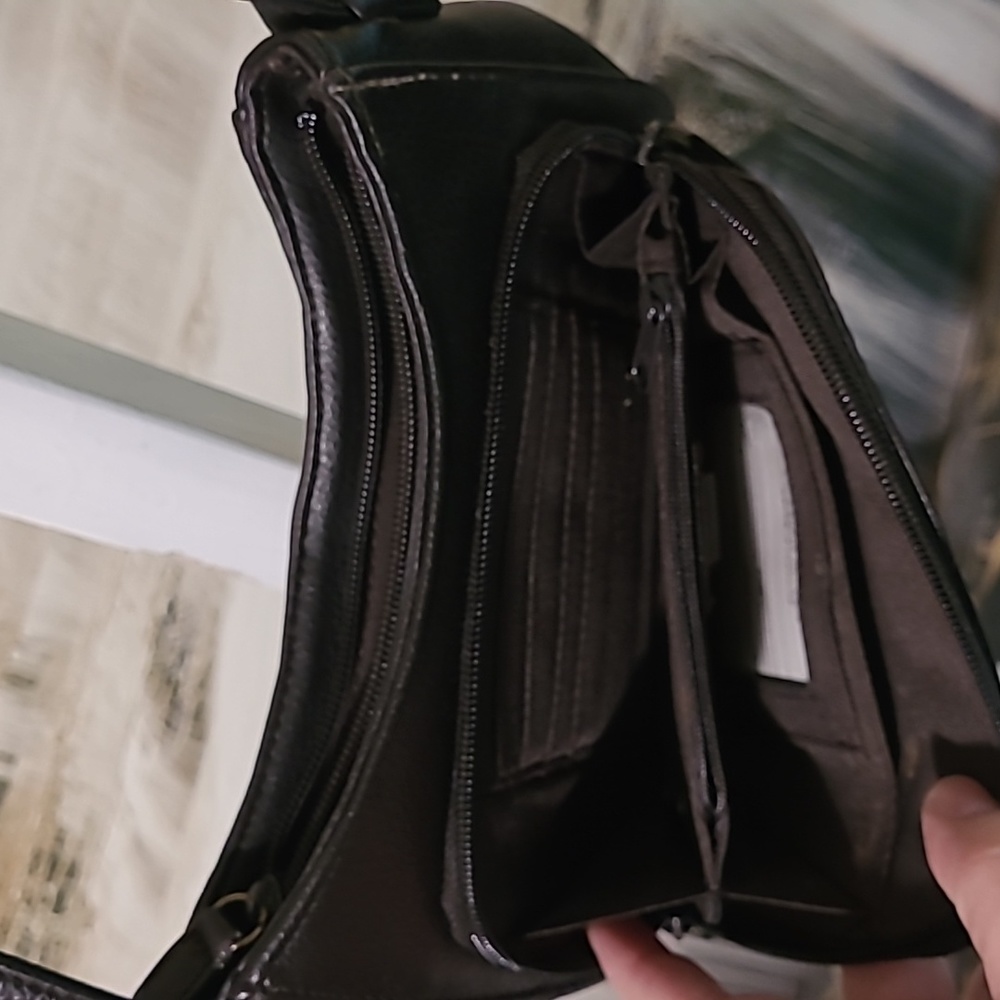St Johns Bay genuine leather dark brown purse crossbody over the shoulder - Picture 2 of 5